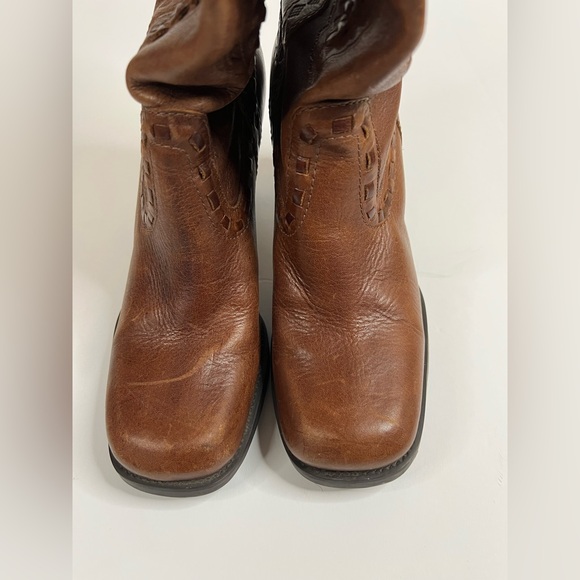 Gianni Bini Buckaroo Brown Boot - Picture 3 of 8